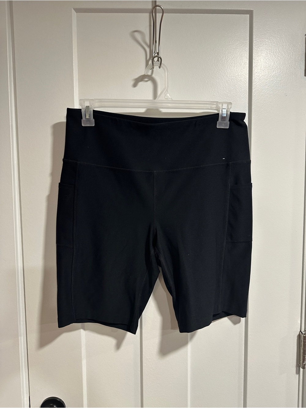 Mondetta Black High-Rise Bike Shorts with Side Pockets
